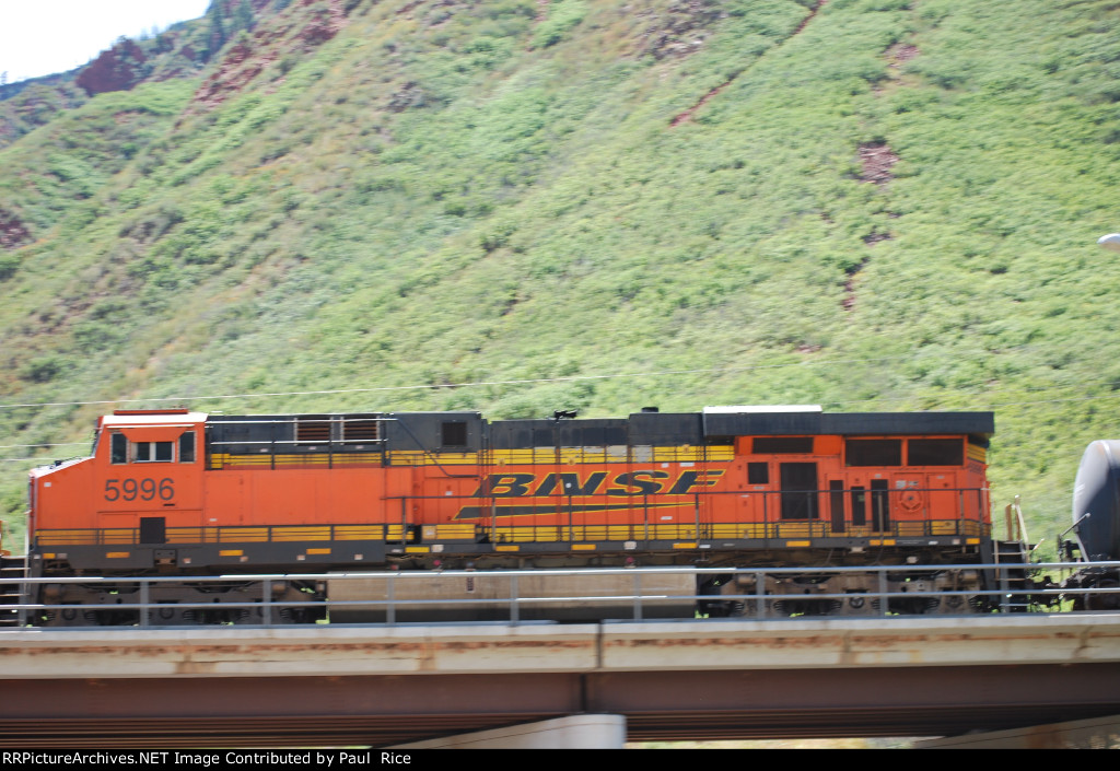 BNSF 5996